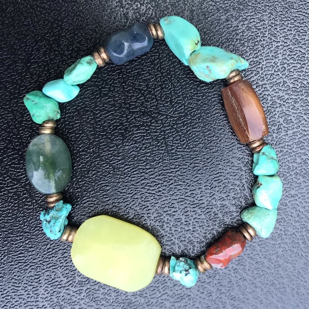 Turquoise beaded stone bracelet